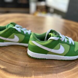 Nike Kids Lime Green and White Sneakers